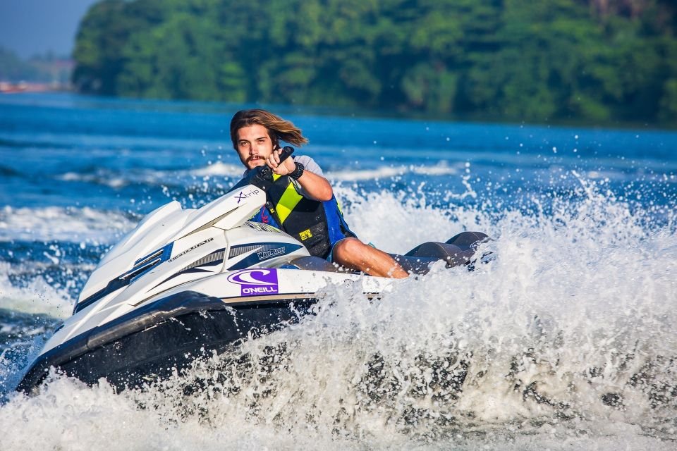 Ride the Waves : Jet Boat tours, Jet Skis, Pictures & Drinks