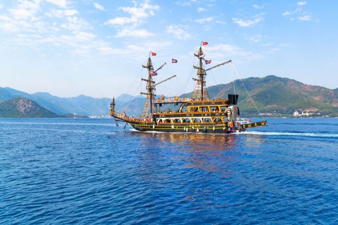 pirate-boat-trip-gumbet-bodrum